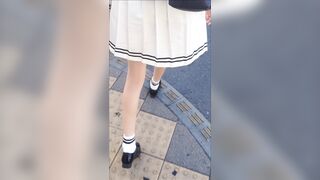 股下何cm part27 爽やか長身少女の休日を覗いてみた 雪のような白い肌と穢れなき縞パン voyeur jp 01