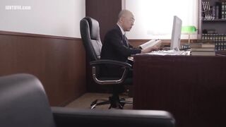 IPX-352 A beautiful literary girl who likes middle-aged men is left... Reducing Mosaic JAV