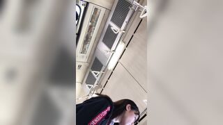 jk風の逆さパンチラ動画 静止画 １３０ voyeur jp 01
