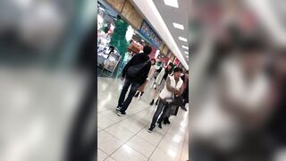 ２人のお姉さんの逆さパンチラ動画 静止画 １３３ voyeur jp 04