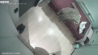 [신작] 슈퍼모델 몸매의 여성도 성형수술이 필요합니다. 아름다운 여성이 수술 전 자신의 질 냄새를 맡습니다. 의사가 자신의 질 냄새를 맡을까 봐  korean porn vip ipcam
