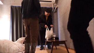 KOC – 恋人の横で他人棒で寝取られイカされて、淫乱な姿に…いつもより興奮してしまう変態男子 gays