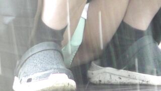望遠jk盗撮 雨で無防備パンチラ 某公立校の敷地外からjk3人望遠撮影 voyeur jp