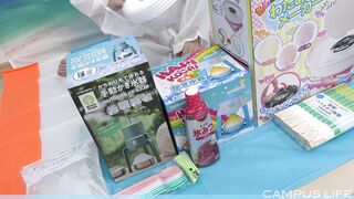 1年c組ゆらちゃん 波打つビーチでかき氷 わたあめ 準備体操 ラストは海でゆ らゆら 4k voyeur jp